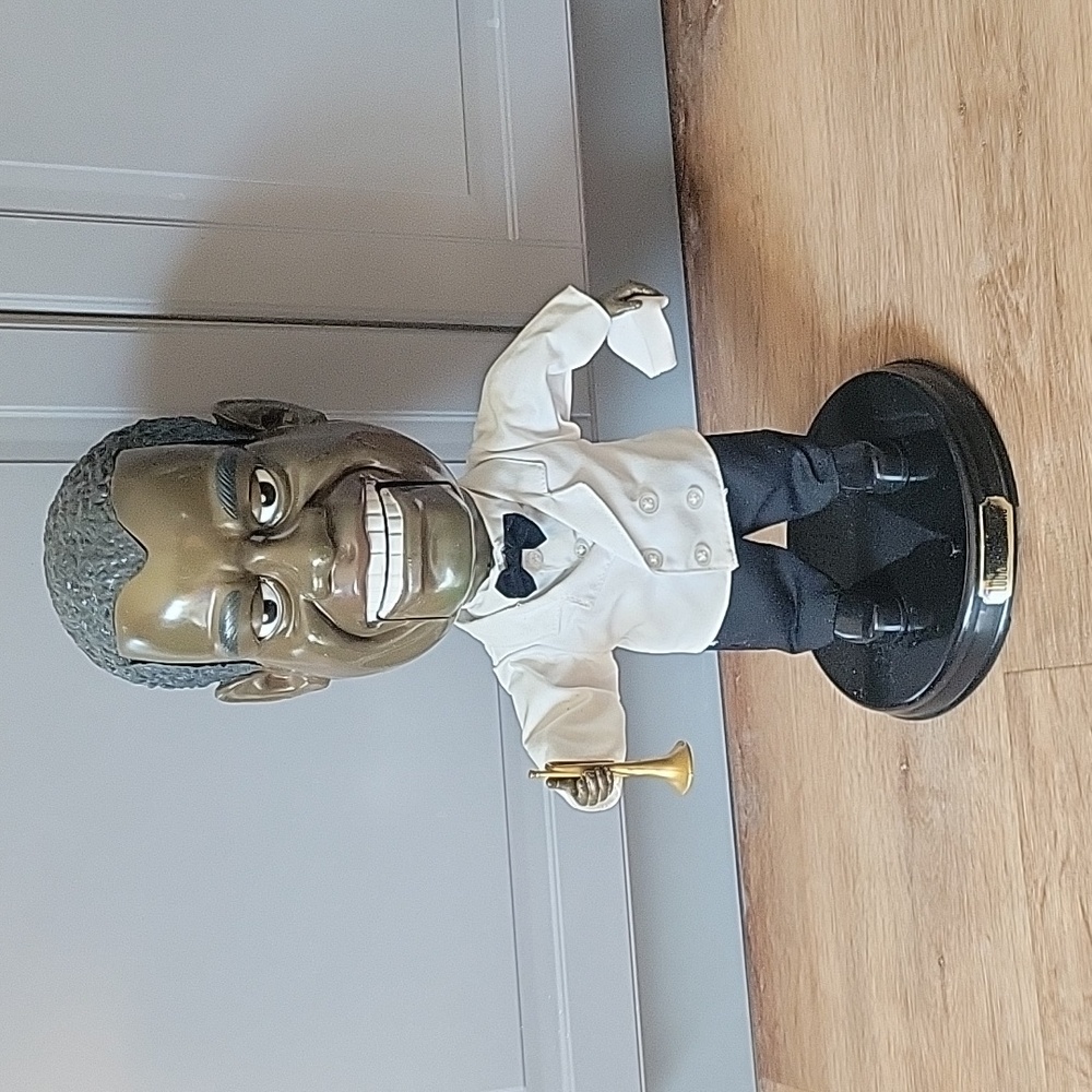 Louis Armstrong Satchmo Animated Singing Figure Gemmy 2002 Collectors Edition